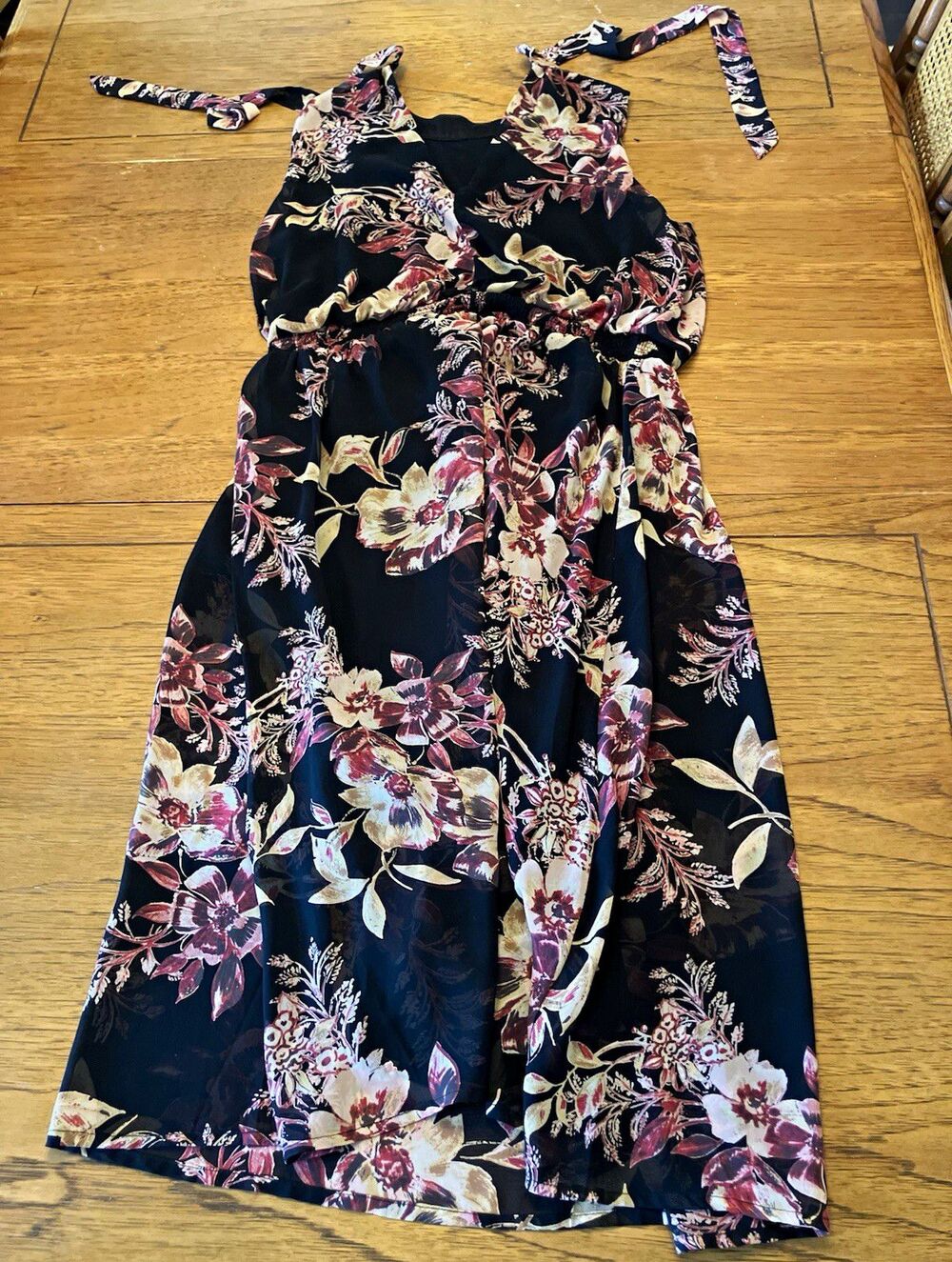 soieblu Women's Black Floral Tie Strap Sleeveless Midi Dress Regular L